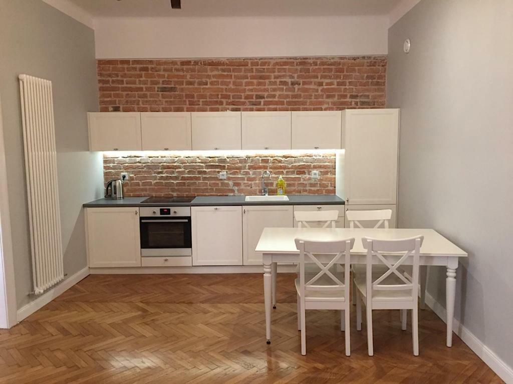 Main Market Square Hotel apartamentowy *